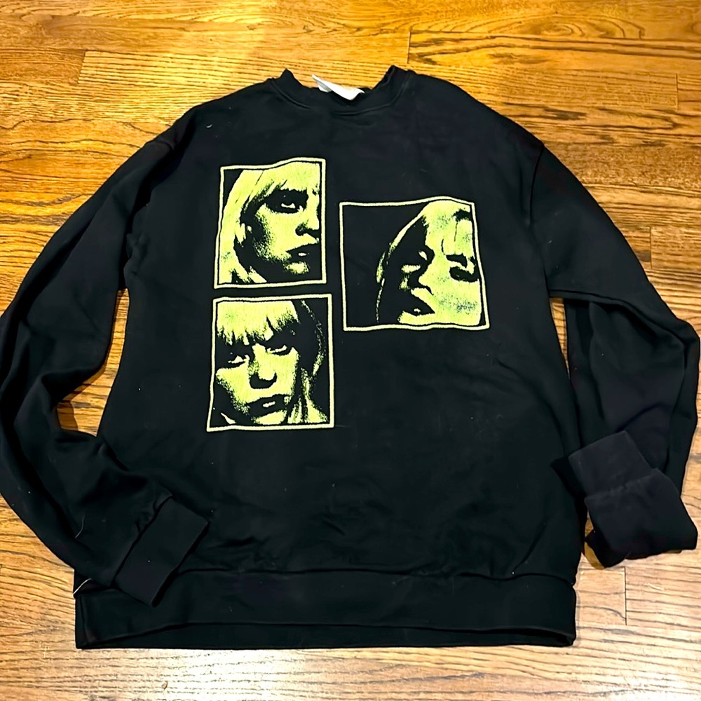 Billie Eilish Black Crewneck Size Medium